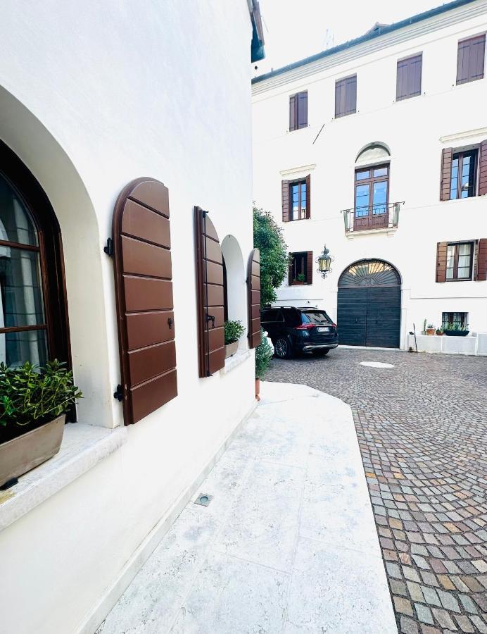 Ca' Degli Uberti Dimora Storica Lägenhet Treviso Exteriör bild