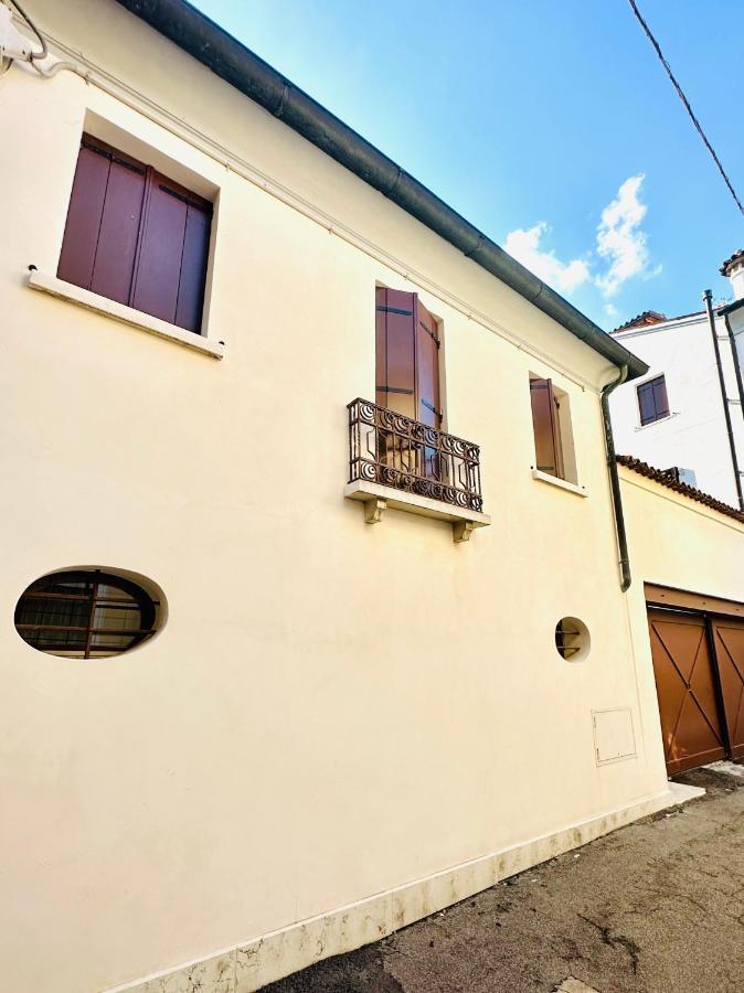 Ca' Degli Uberti Dimora Storica Lägenhet Treviso Exteriör bild