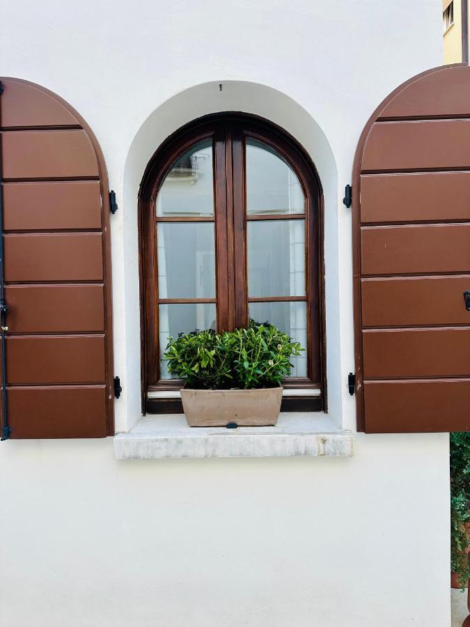 Ca' Degli Uberti Dimora Storica Lägenhet Treviso Exteriör bild